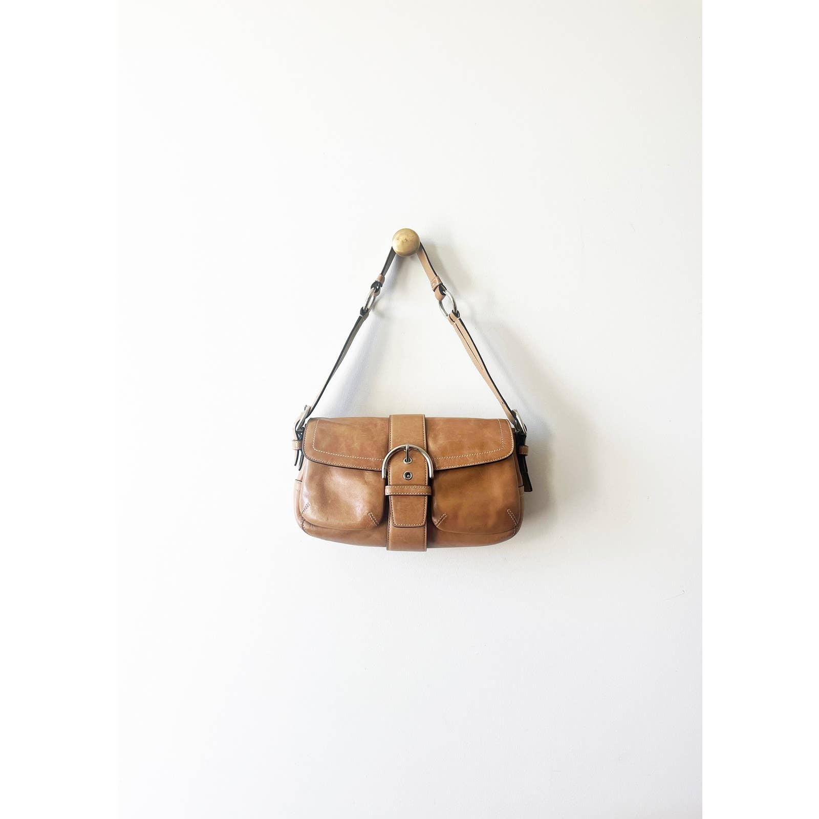 Beige Leather Vintage Coach Soho Shoulder Bag 