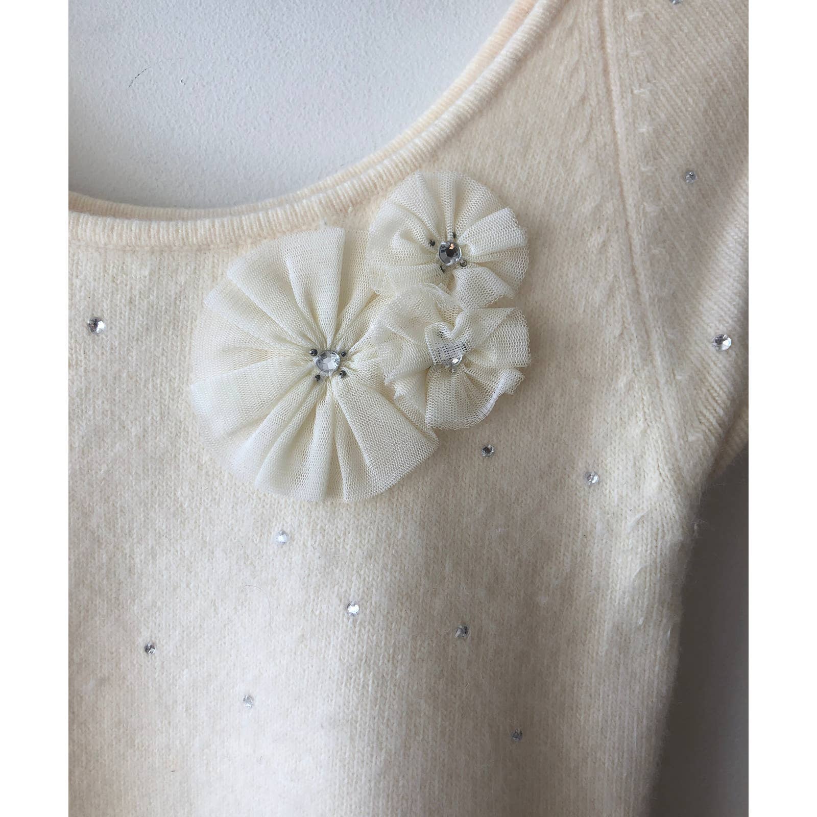 Vintage Angora White Y2K Sweater Top with Flowers – Eclectic Inventory